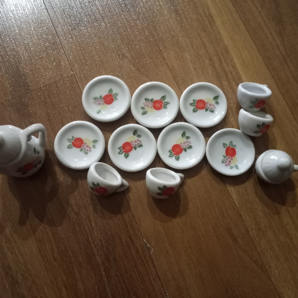 Tiny tea set